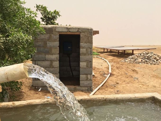 Système d'irrigation solaire extérieur de pompe de Jntech 55kW pour l'irrigation centrale de pivot au Soudan